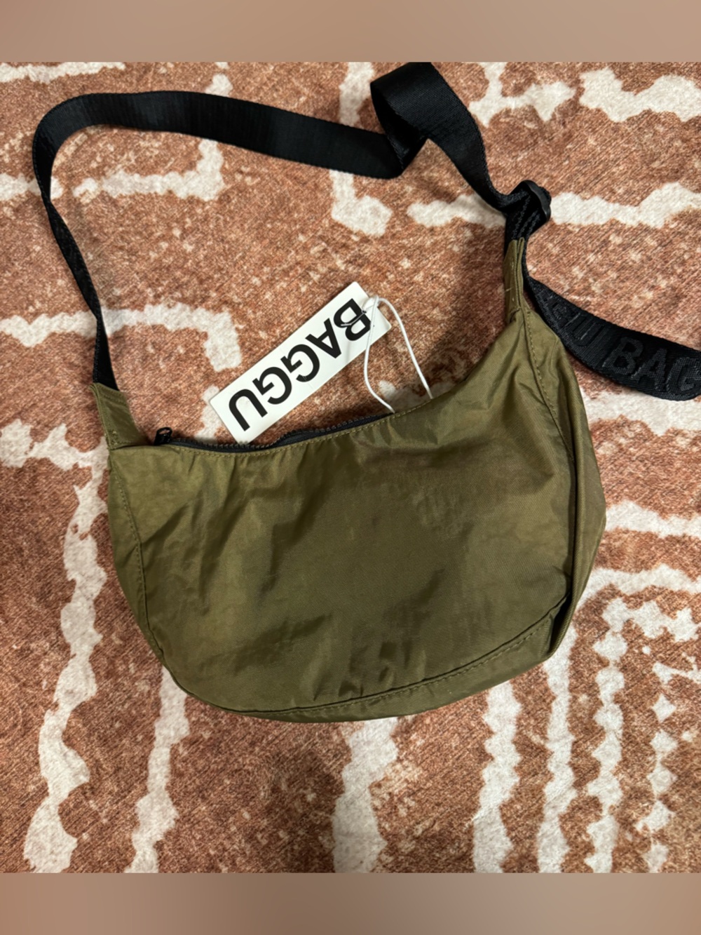 Baggu small nylon crescent bag in seaweed crossbody NWT rare